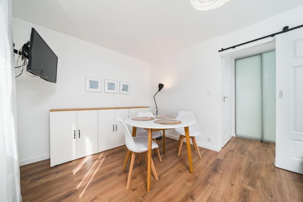 Close To Everywhere, Cosy Place Apartament *